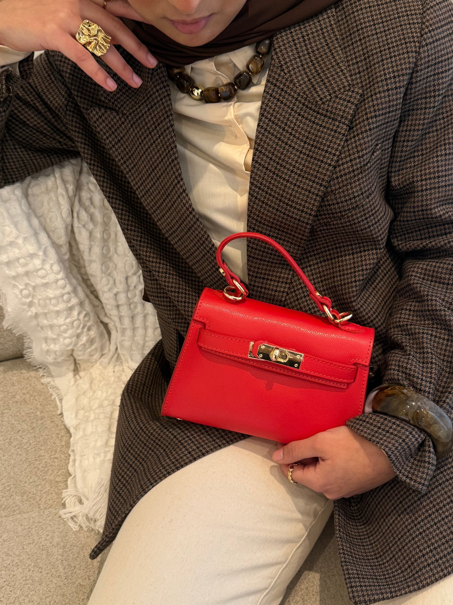 Le Petit Intemporel Rouge