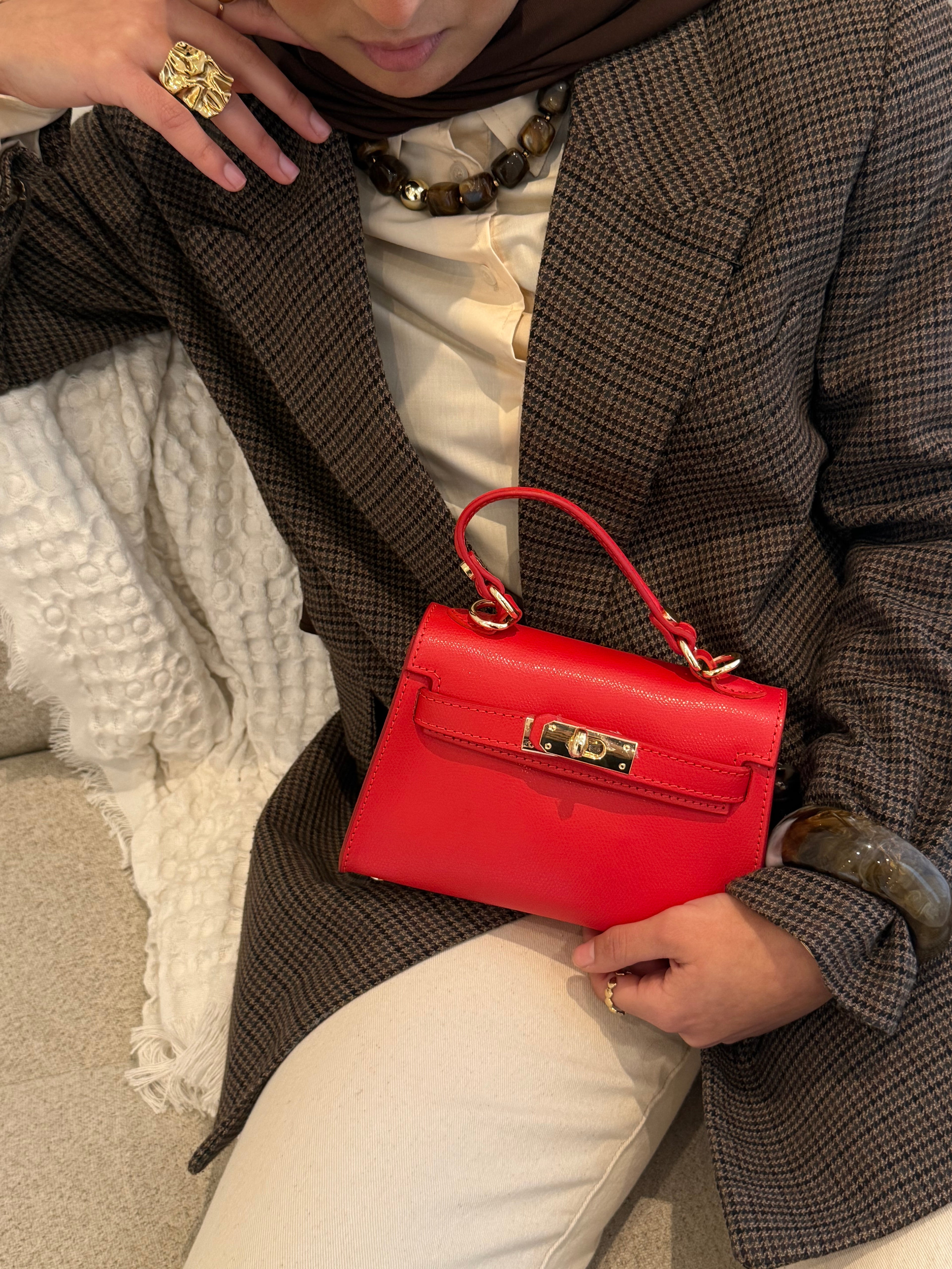 Le Petit Intemporel Rouge