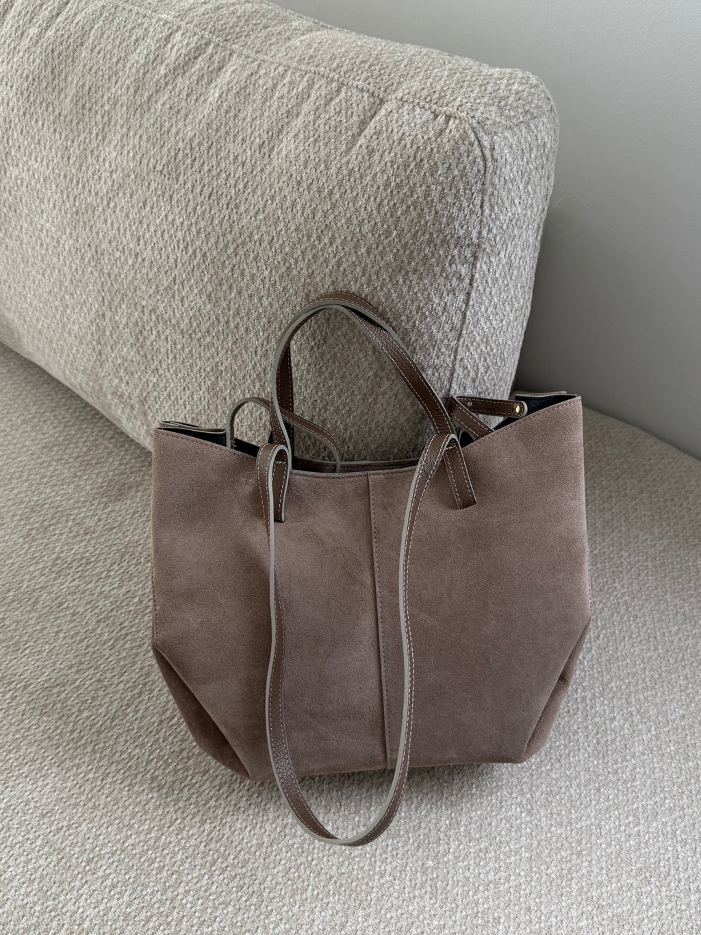 Le Cy Moyen Taupe (Cuir Daim)