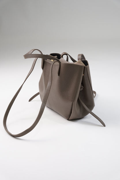 Le Grand Cy Taupe Foncé